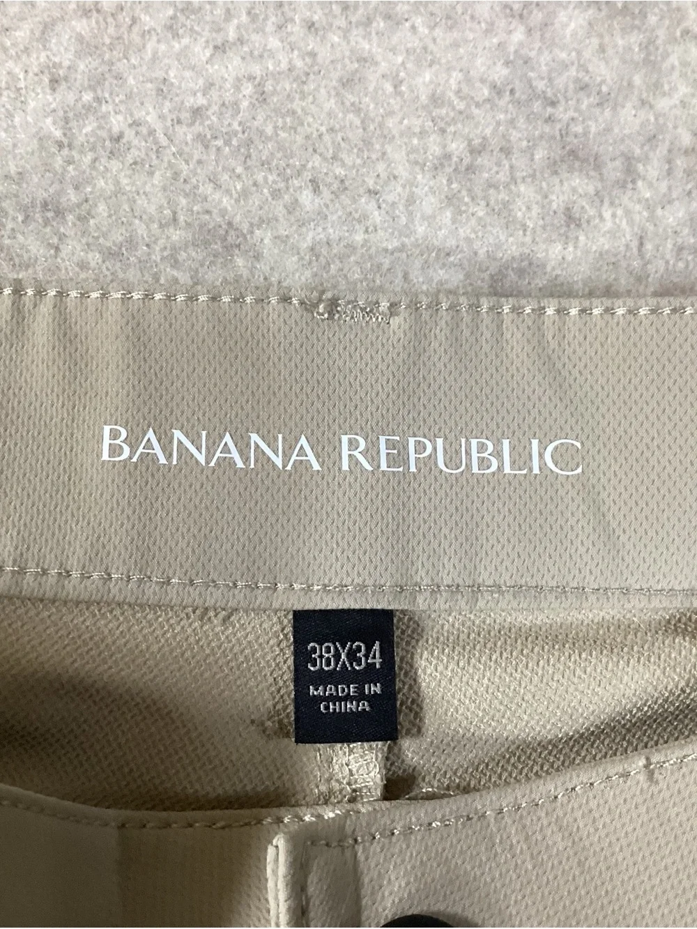 Banana Republic Slim Straight Khaki Chinos - Light Beige